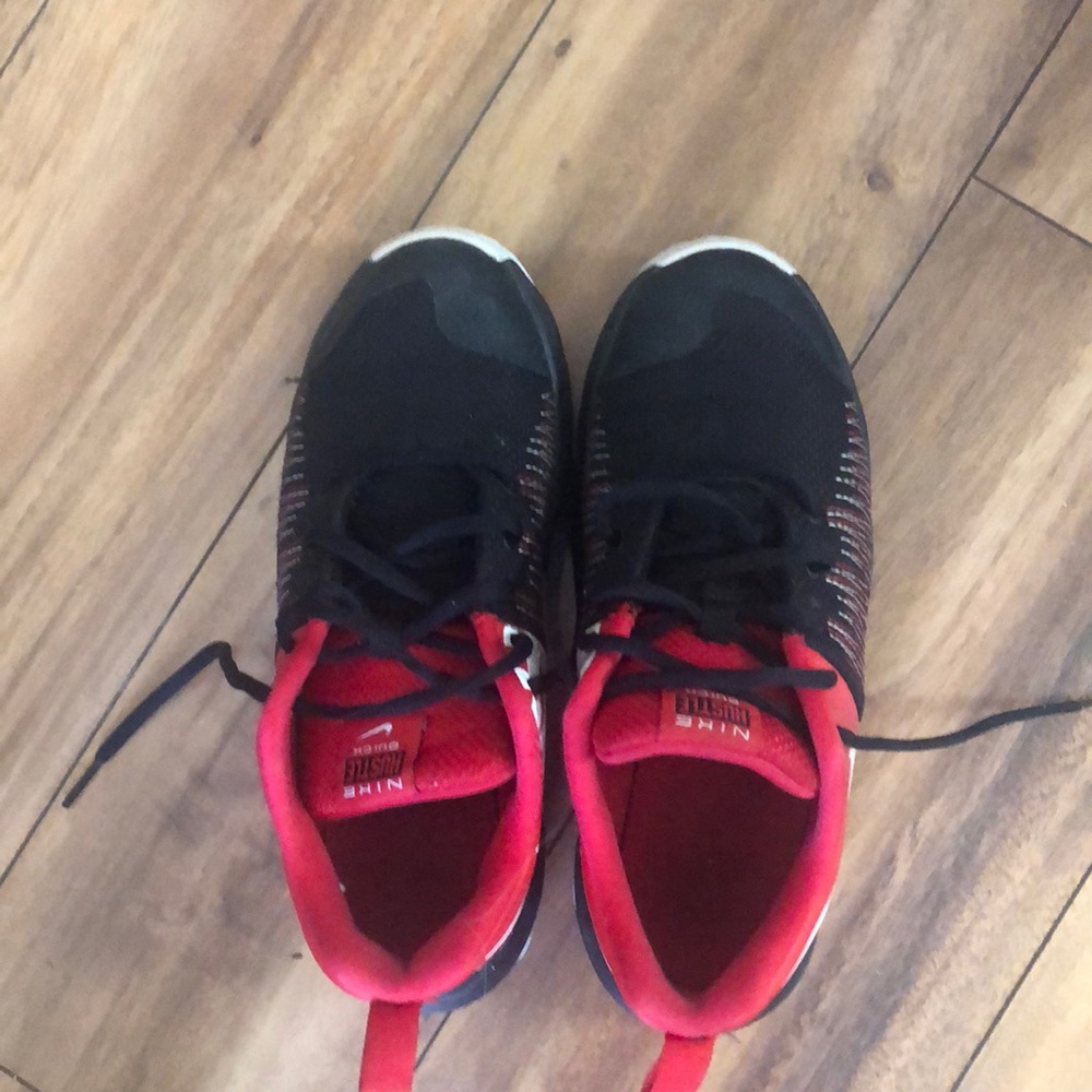 Boys shoes